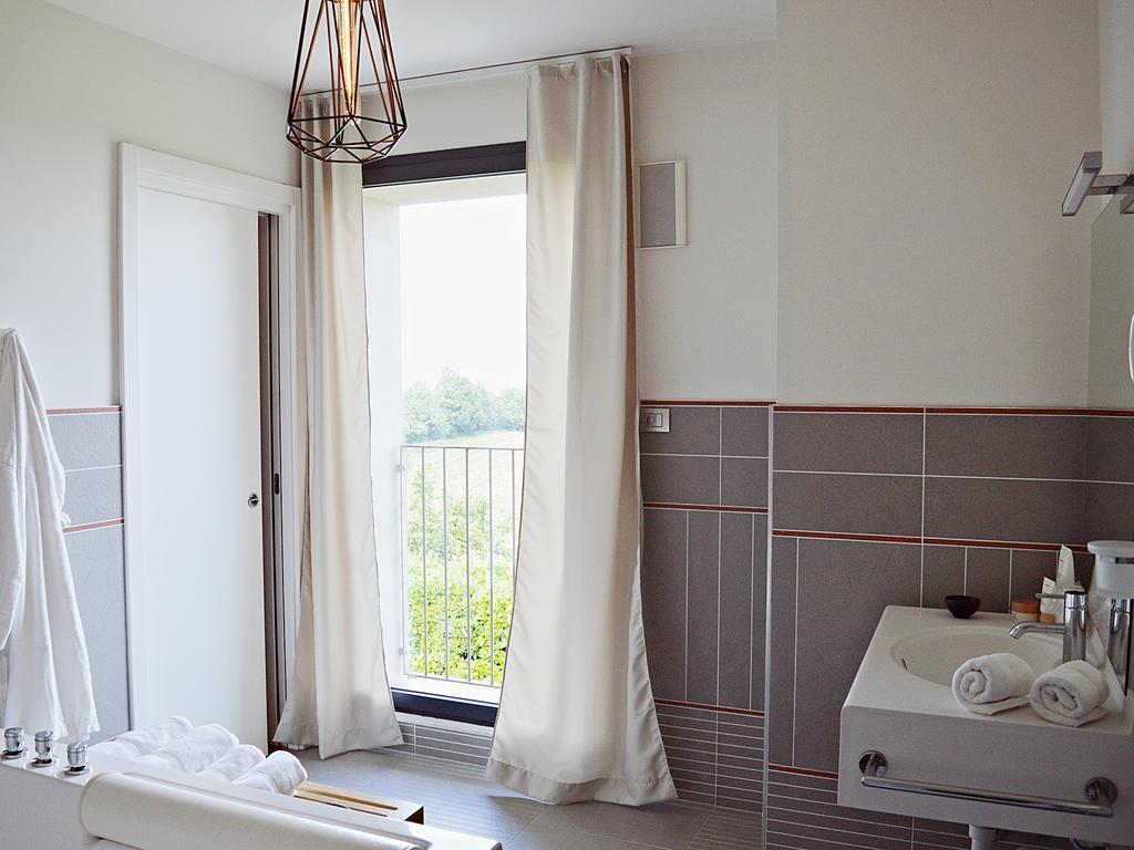 트레쪼 티넬라 Cascina Langa 게스트하우스 외부 사진